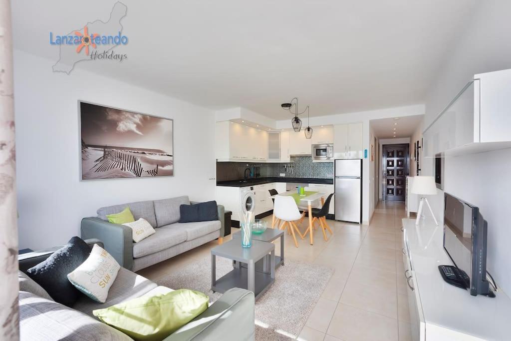 Casa Patty, Piscinas Climatizadas, Primera Linea Costa Teguise Εξωτερικό φωτογραφία