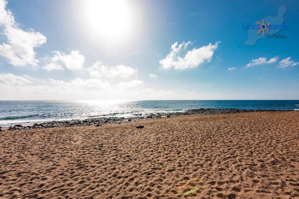Casa Patty, Piscinas Climatizadas, Primera Linea Costa Teguise Εξωτερικό φωτογραφία